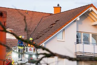 Zneškodnění bomby dopadlo v Německu katastrofálně, 28 bytů je poškozených - Novinky